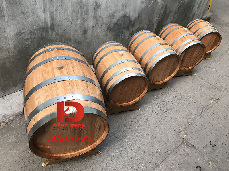 lợi ích tuyệt vời của thùng rượu gỗ sồi